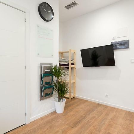 Apartamento Alameda De Colon Apartment Malaga Bagian luar foto