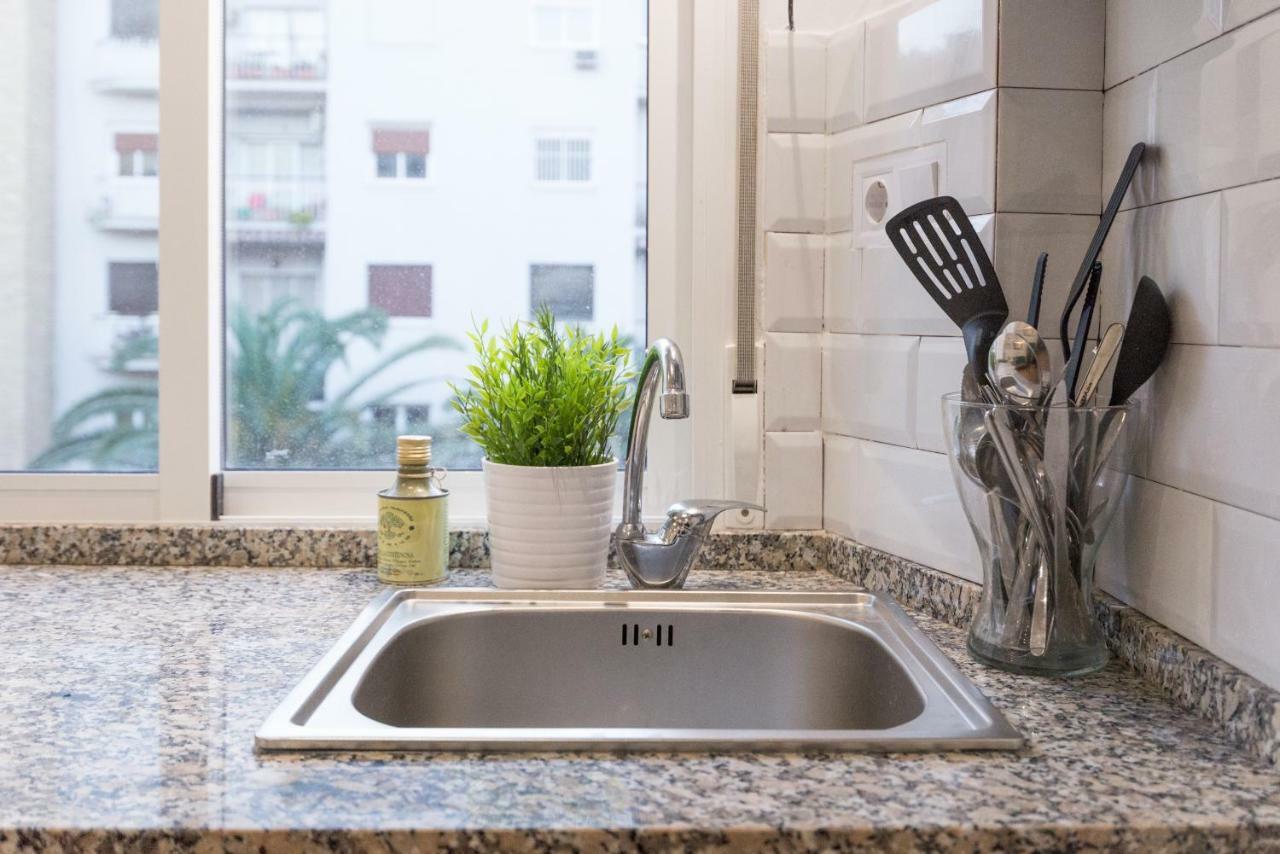 Apartamento Alameda De Colon Apartment Malaga Bagian luar foto