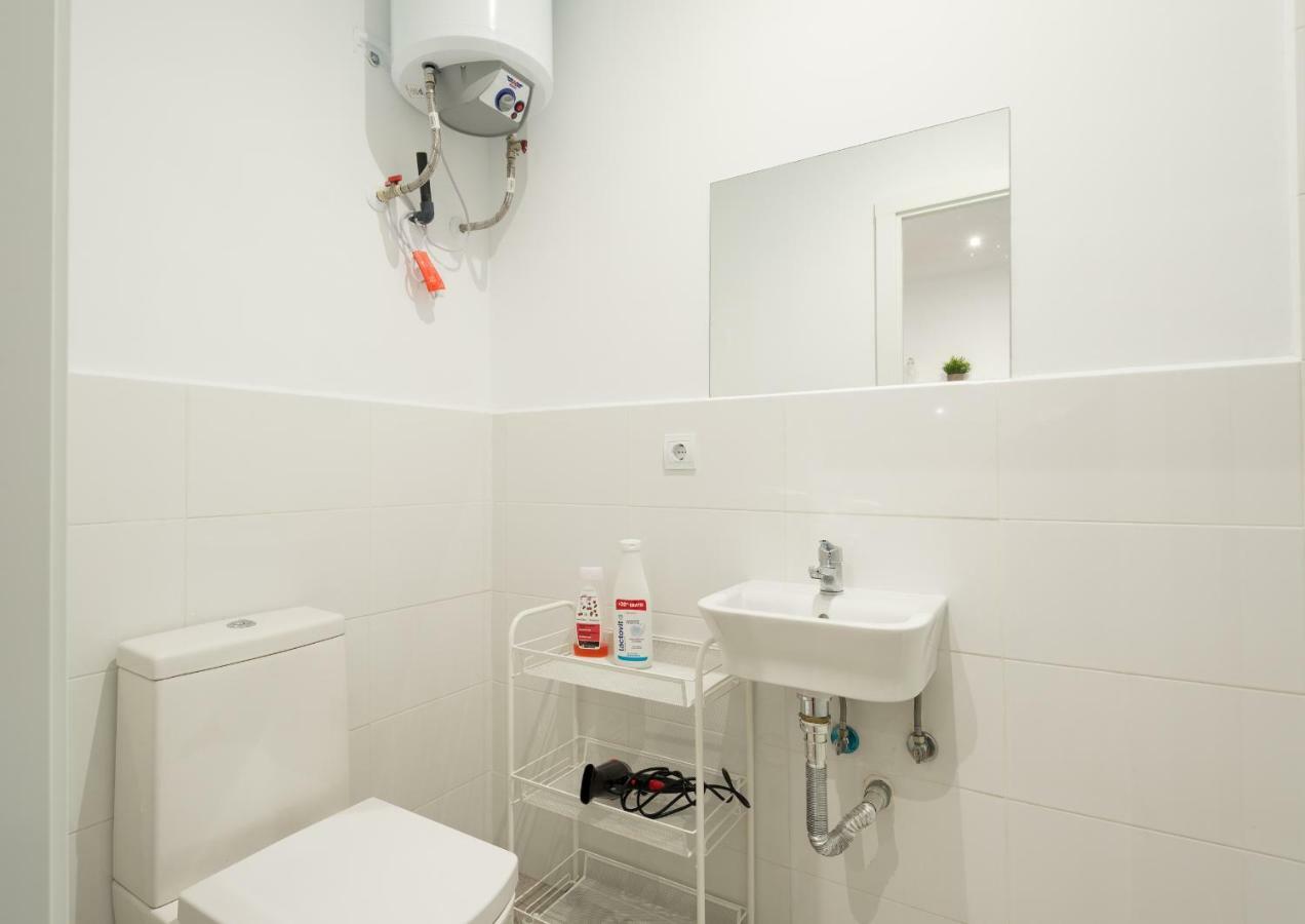 Apartamento Alameda De Colon Apartment Malaga Bagian luar foto